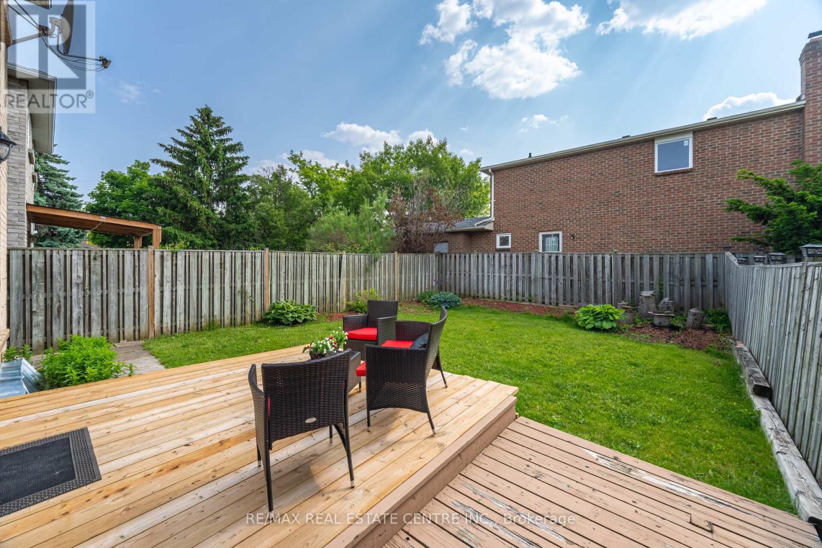 5860 Shay Downs, Mississauga, Ontario  L5M 3G3 - Photo 47 - W12209370