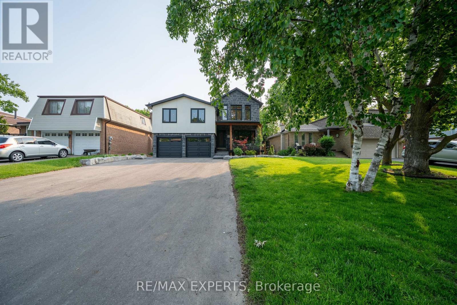 212 Ridge Road, Caledon, Ontario  L7E 4W1 - Photo 4 - W12209397