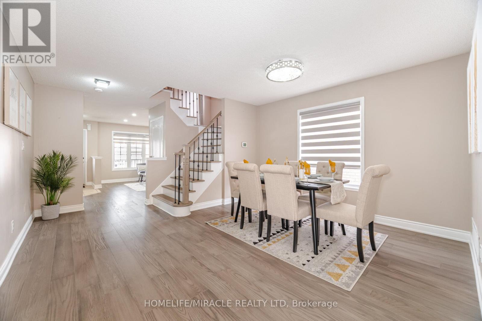 41 Beachpoint Boulevard, Brampton, Ontario  L7A 2T7 - Photo 10 - W12209413