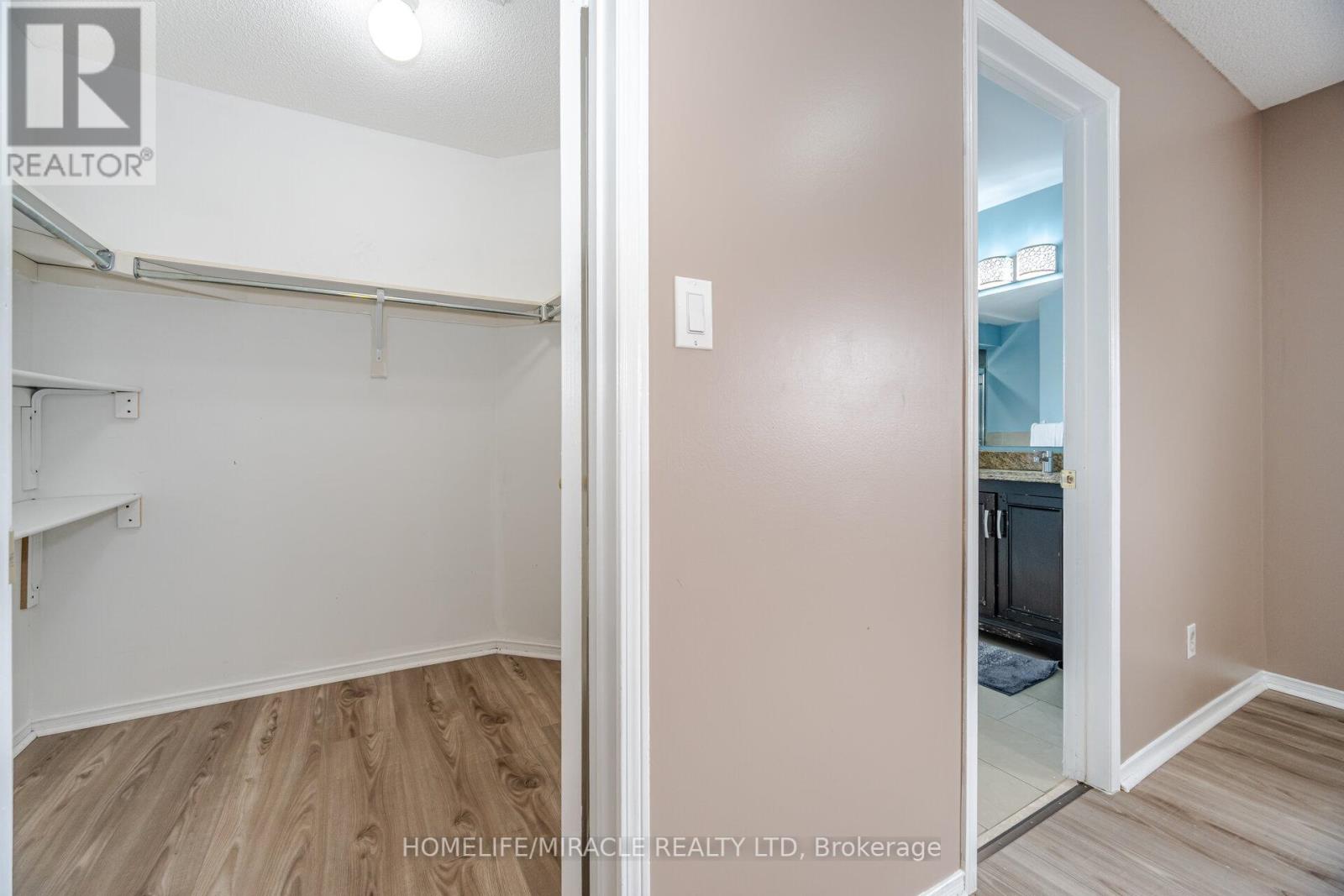41 Beachpoint Boulevard, Brampton, Ontario  L7A 2T7 - Photo 33 - W12209413