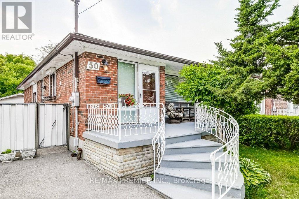 50 FERNANDO ROAD, Toronto, Ontario