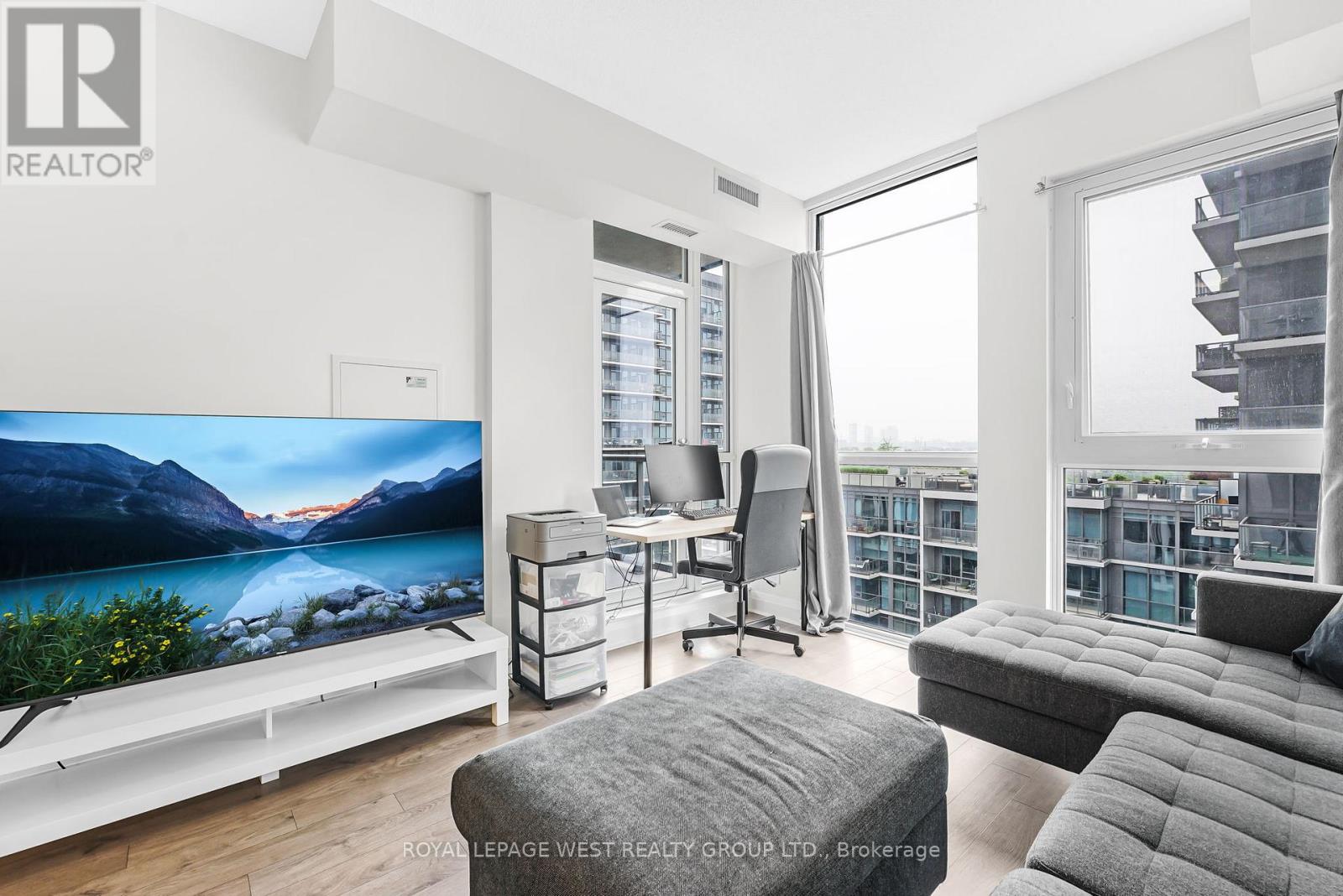 613 - 17 Zorra Street, Toronto, Ontario  M8Z 0C8 - Photo 3 - W12209460
