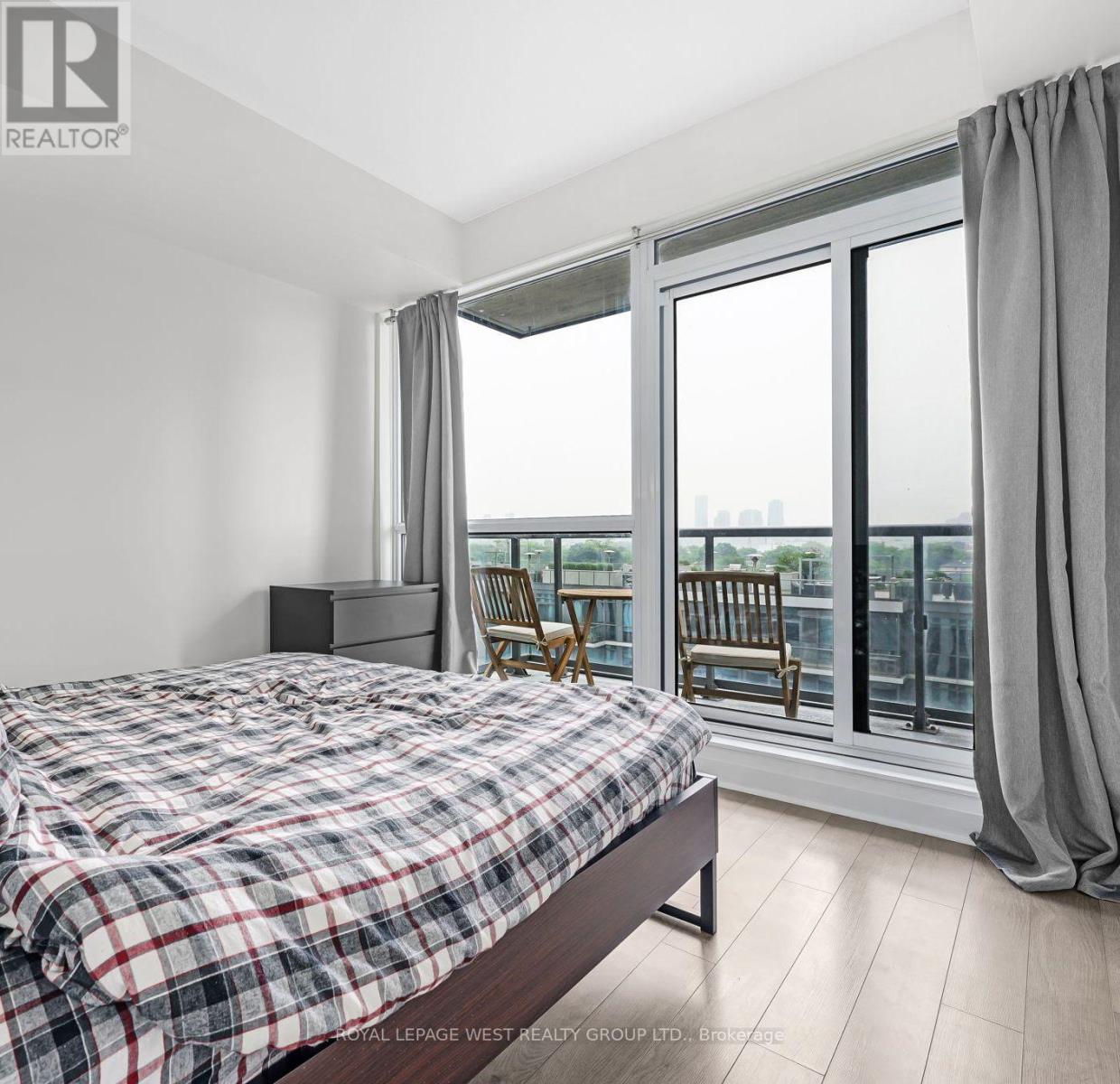613 - 17 Zorra Street, Toronto, Ontario  M8Z 0C8 - Photo 7 - W12209460