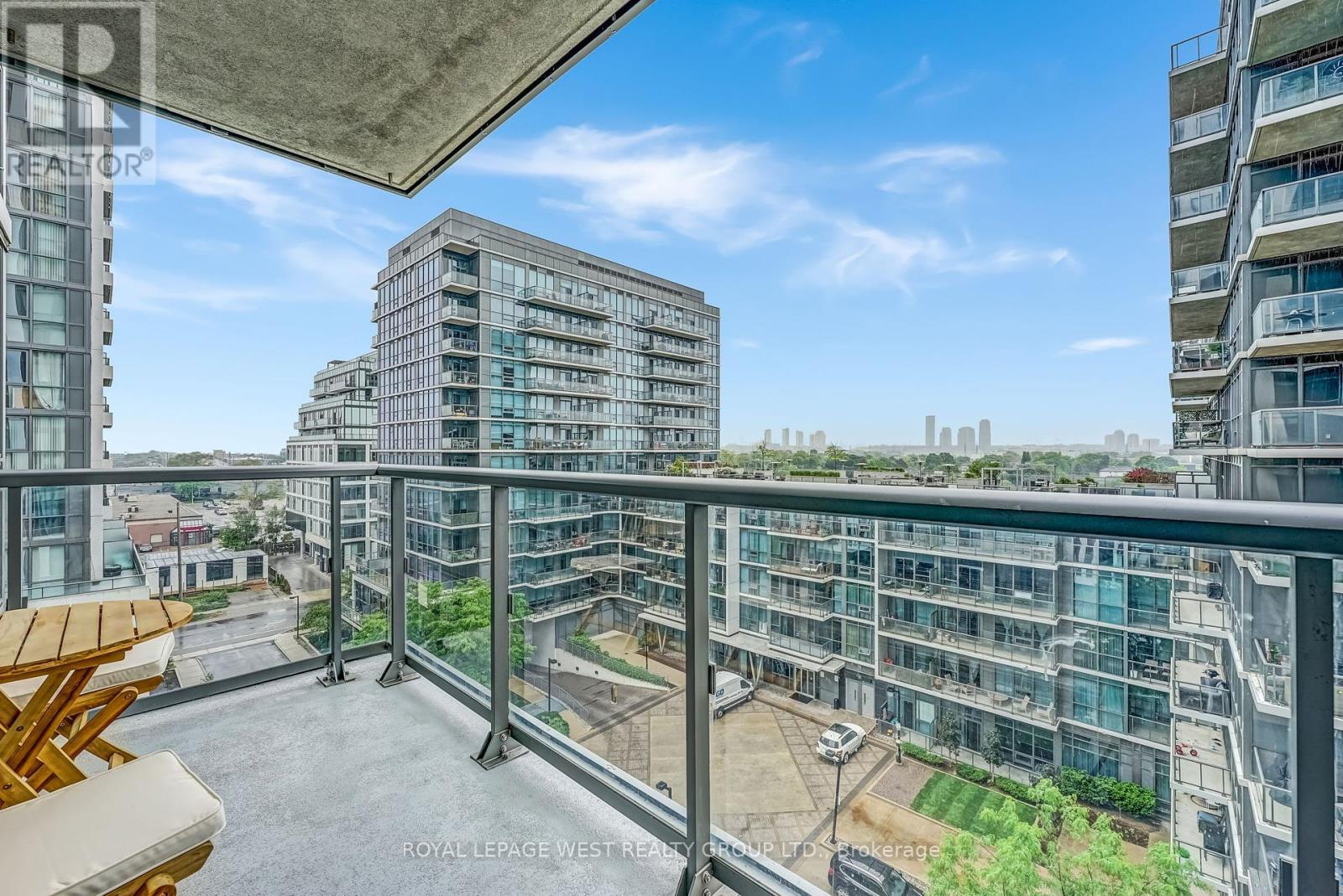 613 - 17 Zorra Street, Toronto, Ontario  M8Z 0C8 - Photo 9 - W12209460