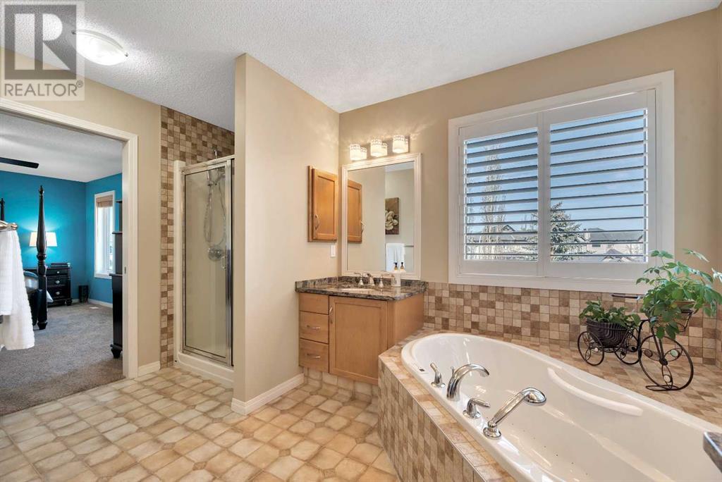 266 Rockborough Green Nw, Calgary, Alberta  T3G 5S9 - Photo 20 - A2218283