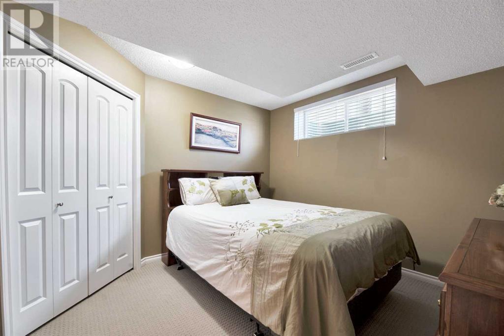 266 Rockborough Green Nw, Calgary, Alberta  T3G 5S9 - Photo 30 - A2218283