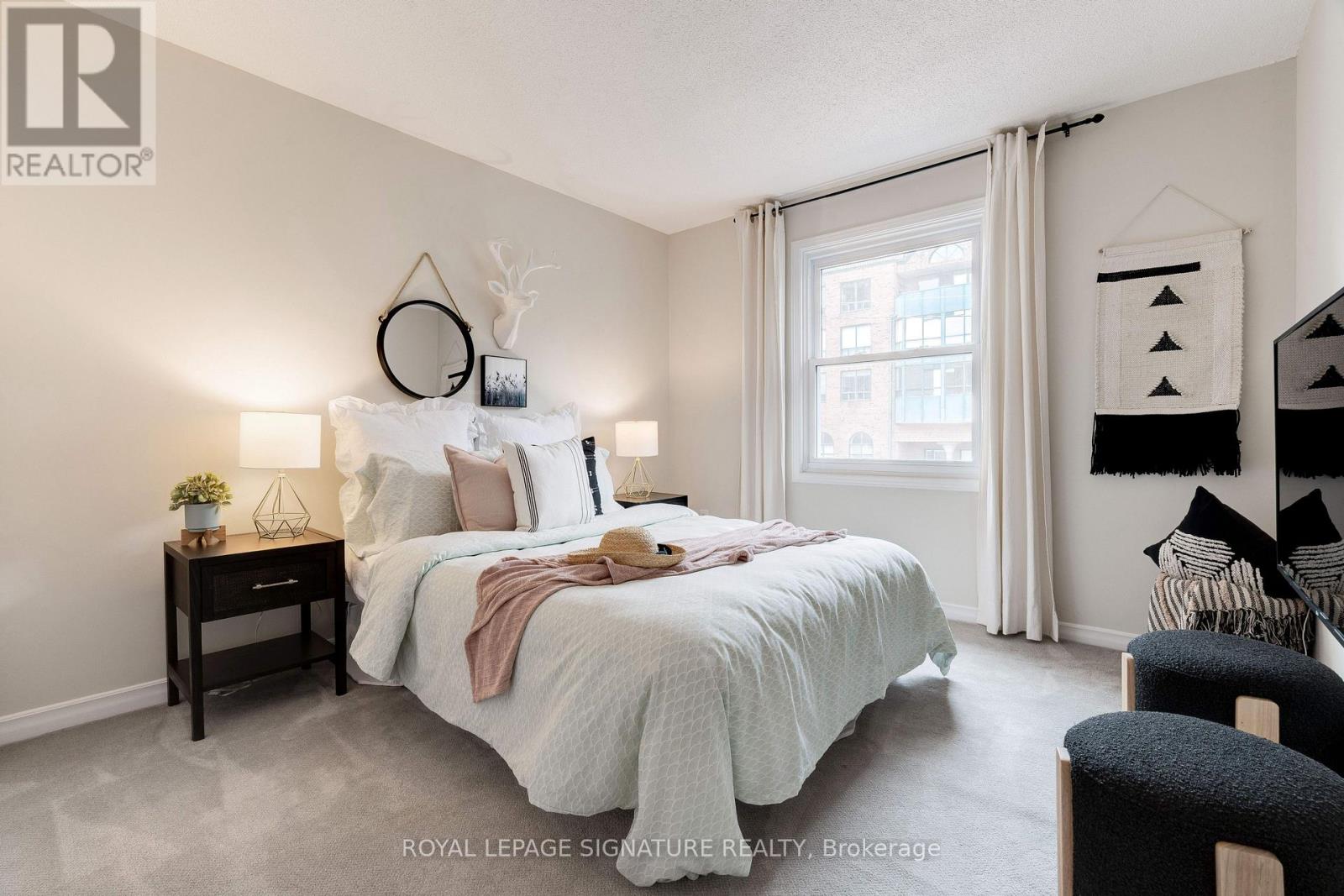 188 Robinson Street, Oakville, Ontario  L6J 1G3 - Photo 17 - W12209473
