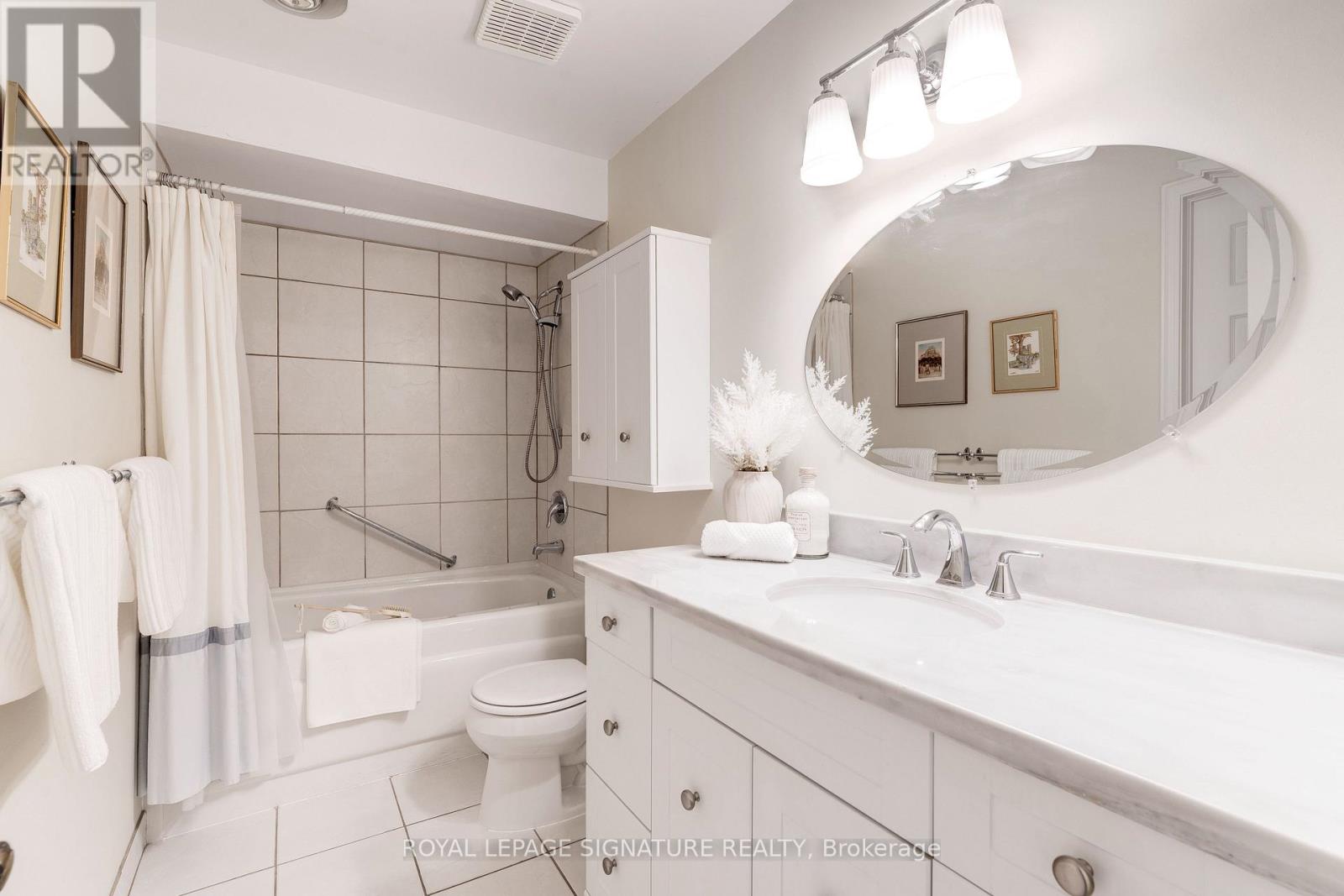 188 Robinson Street, Oakville, Ontario  L6J 1G3 - Photo 20 - W12209473
