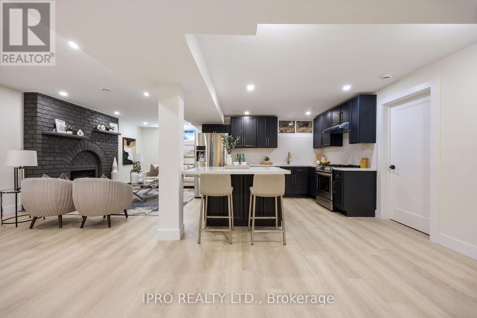 3049 Golden Orchard Drive, Mississauga (Applewood), Ontario  L4X 2V1 - Photo 37 - W12209475
