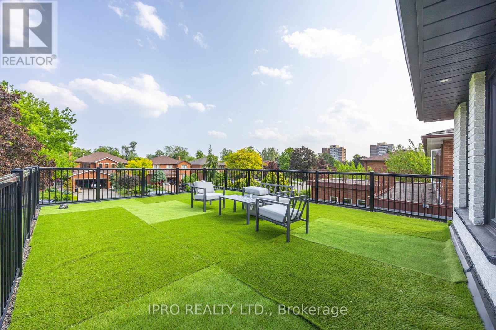 3049 Golden Orchard Drive, Mississauga (Applewood), Ontario  L4X 2V1 - Photo 42 - W12209475