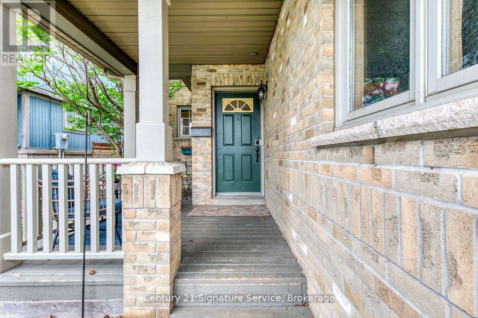 1856 Stevington Crescent, Mississauga (Meadowvale Village), Ontario  L5N 7S5 - Photo 2 - W12209524