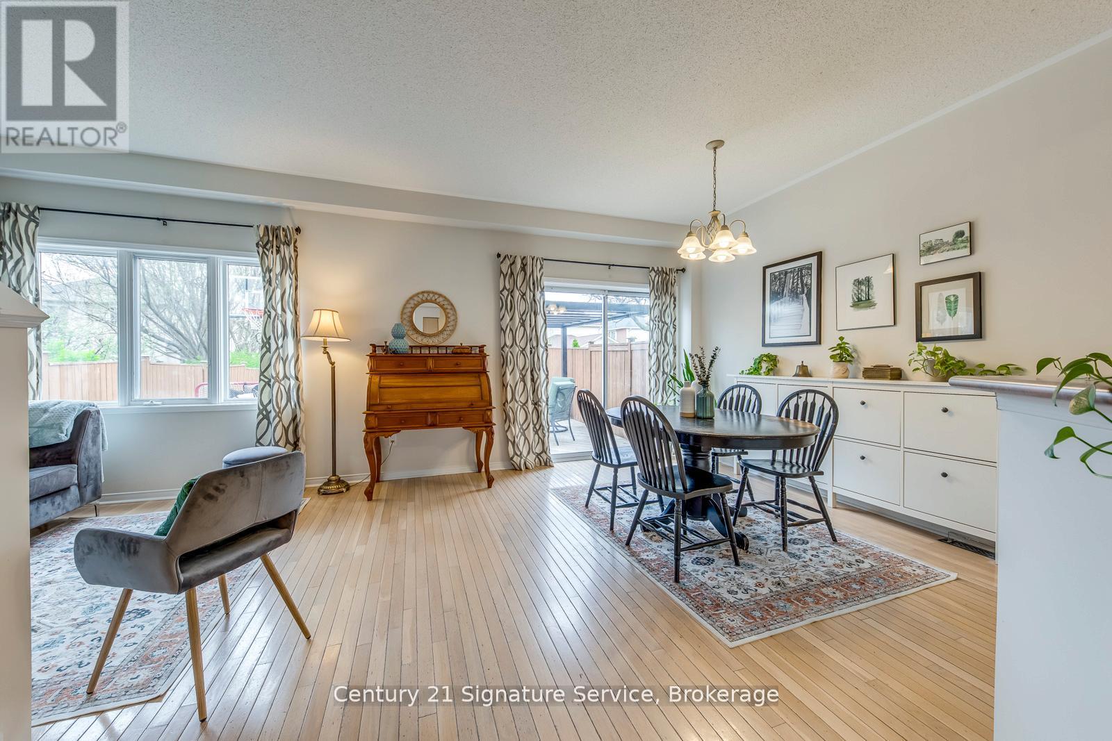 1856 Stevington Crescent, Mississauga (Meadowvale Village), Ontario  L5N 7S5 - Photo 4 - W12209524