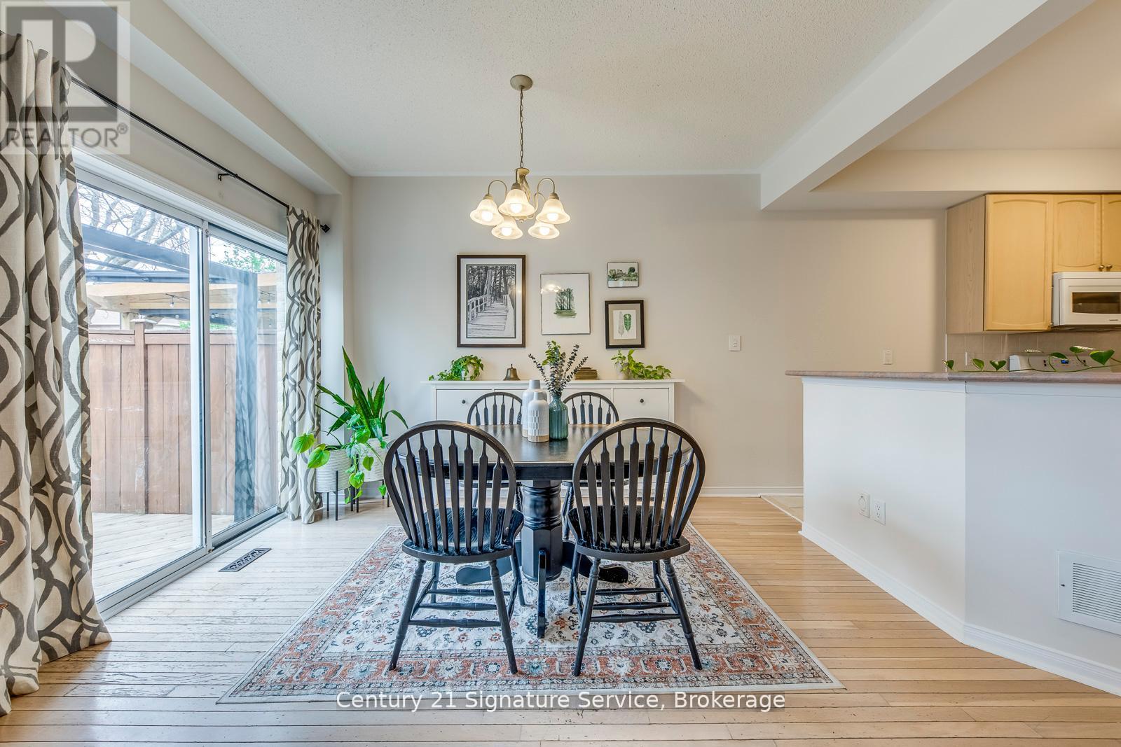 1856 Stevington Crescent, Mississauga (Meadowvale Village), Ontario  L5N 7S5 - Photo 7 - W12209524