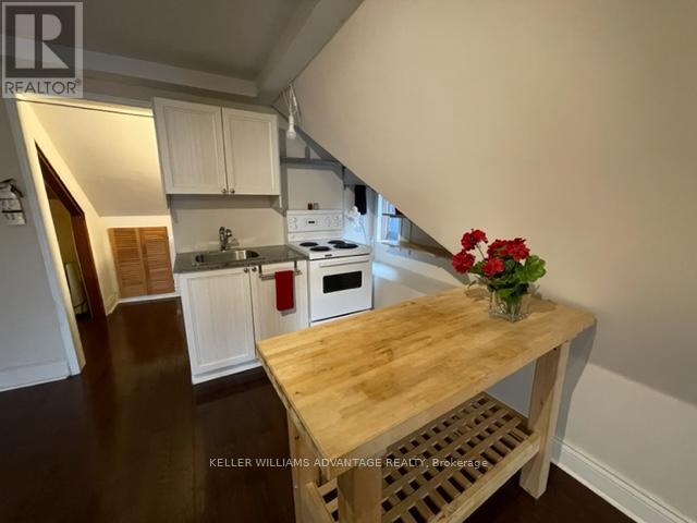 3 - 340 Pacific Avenue, Toronto, Ontario  M6P 2R1 - Photo 5 - W12209541