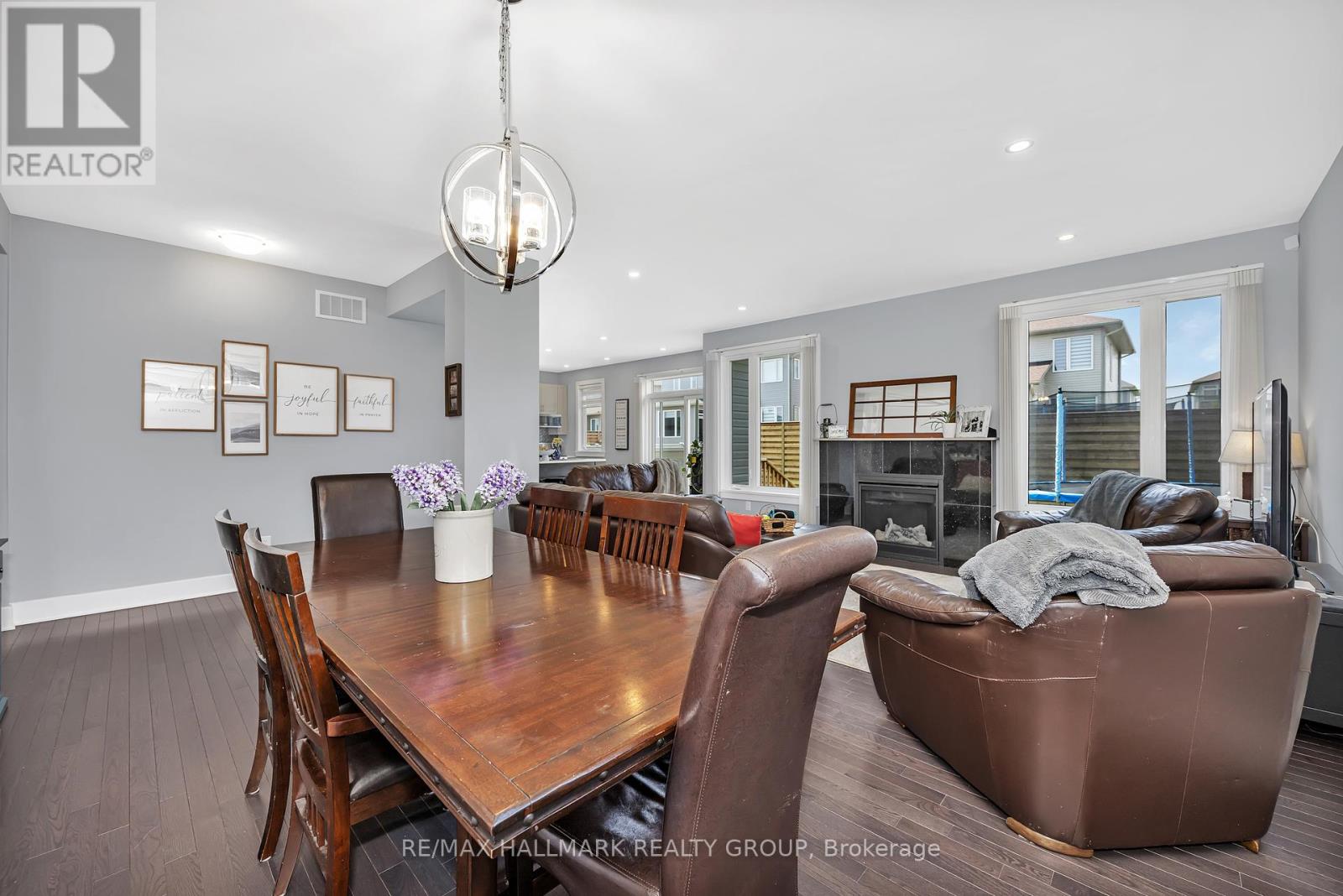 78 Dunlop Road, Carleton Place, Ontario  K7C 0R8 - Photo 15 - X12209635