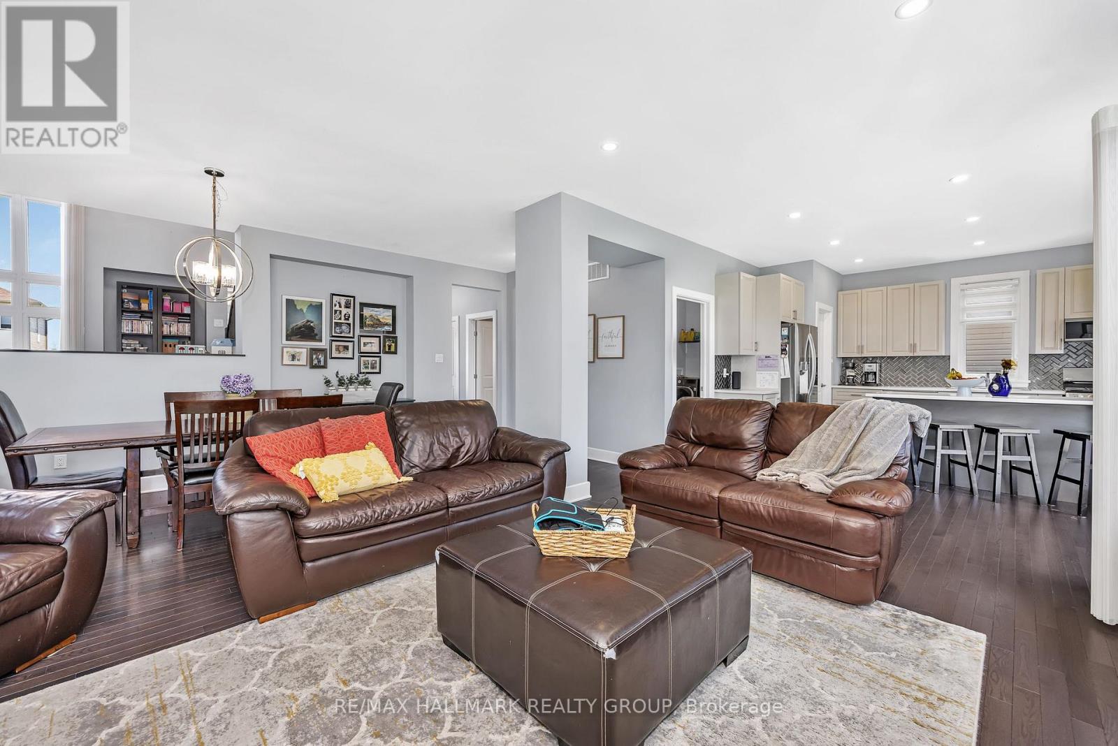 78 Dunlop Road, Carleton Place, Ontario  K7C 0R8 - Photo 19 - X12209635