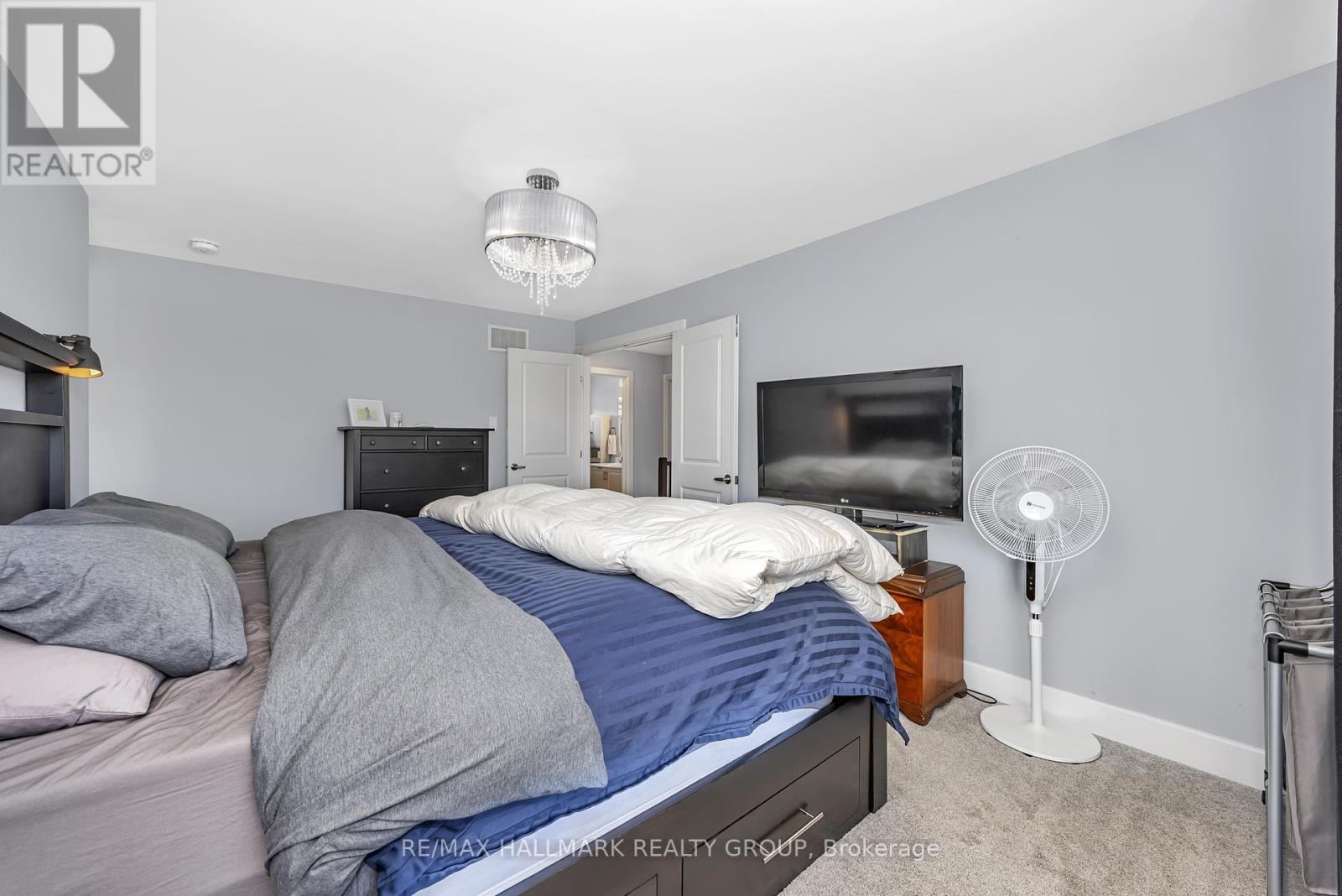 78 Dunlop Road, Carleton Place, Ontario  K7C 0R8 - Photo 31 - X12209635