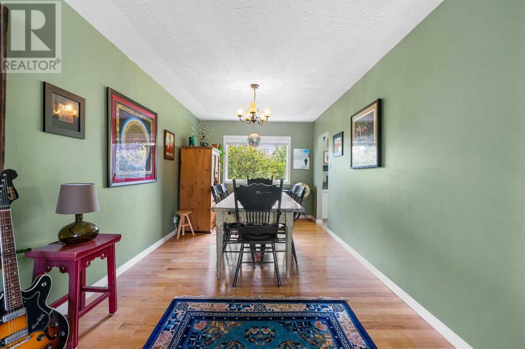 315 Simons Road Nw, Calgary, Alberta  T2K 2X4 - Photo 8 - A2223897