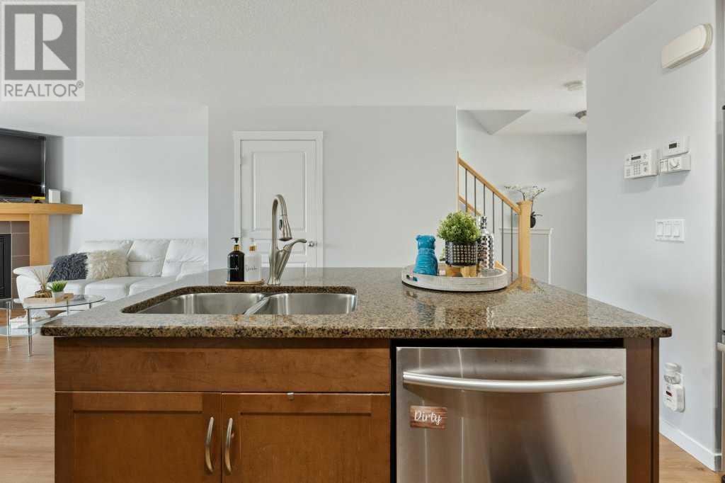 32 Autumn Court Se, Calgary, Alberta  T3M 0P4 - Photo 7 - A2227117