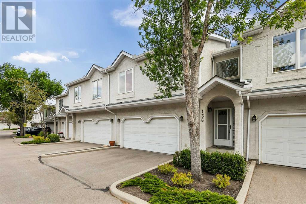 136 Sunlake Gardens Se, Calgary, Alberta  T2X 3X4 - Photo 1 - A2228508