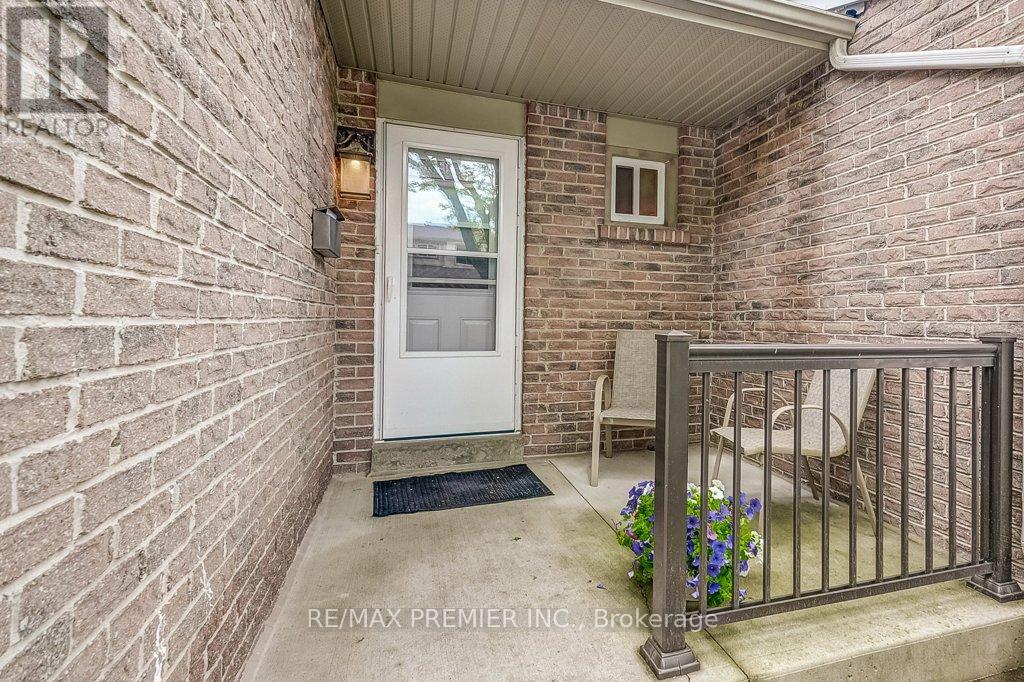 81 - 2670 Battleford Road, Mississauga, Ontario  L5N 2S7 - Photo 3 - W12184984