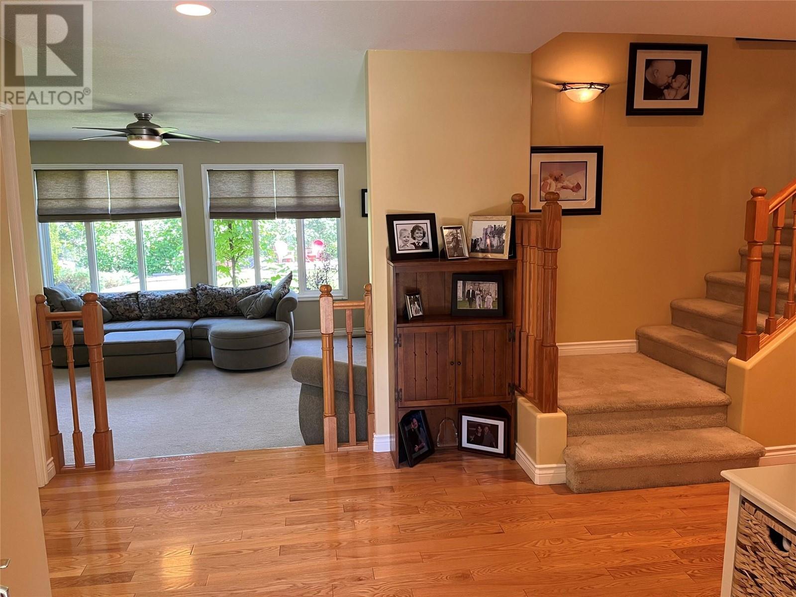 2601 9th Avenue, Castlegar, British Columbia  V1N 2Y7 - Photo 8 - 10351337