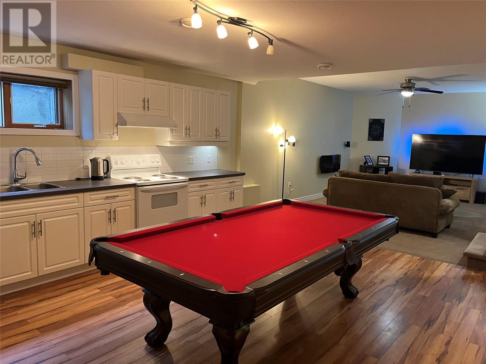 2601 9th Avenue, Castlegar, British Columbia  V1N 2Y7 - Photo 38 - 10351337