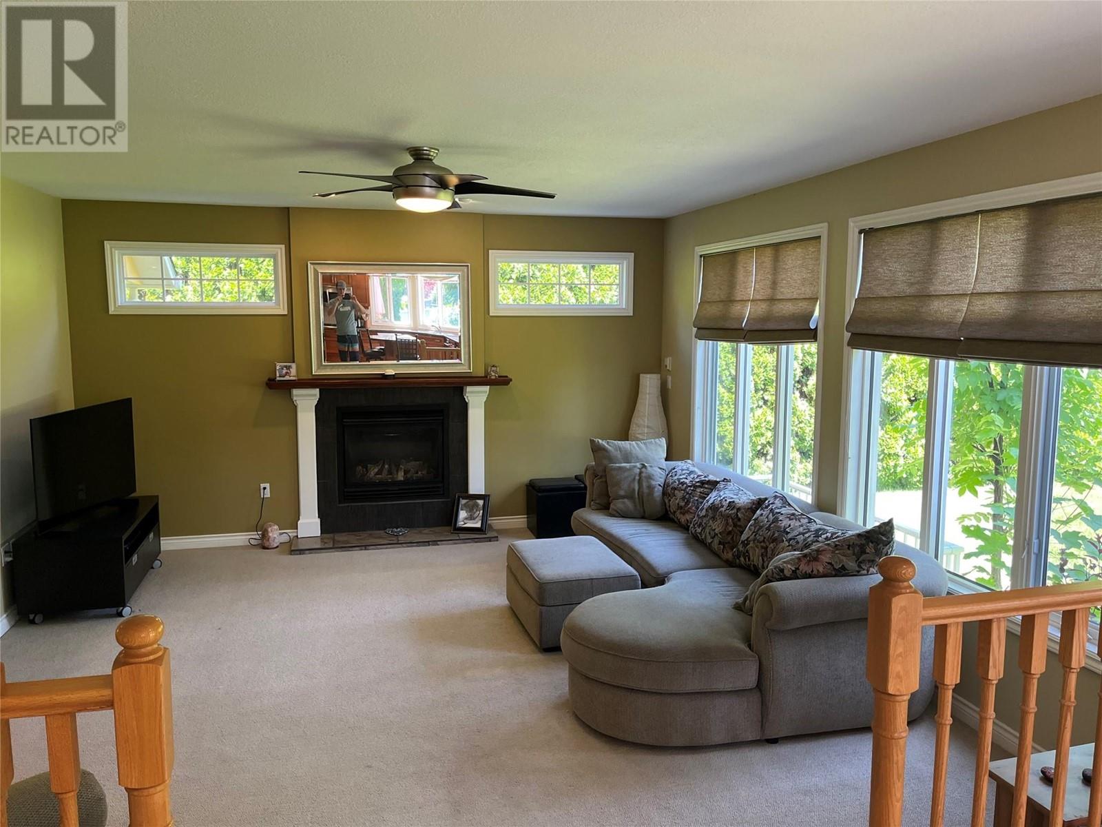2601 9th Avenue, Castlegar, British Columbia  V1N 2Y7 - Photo 10 - 10351337