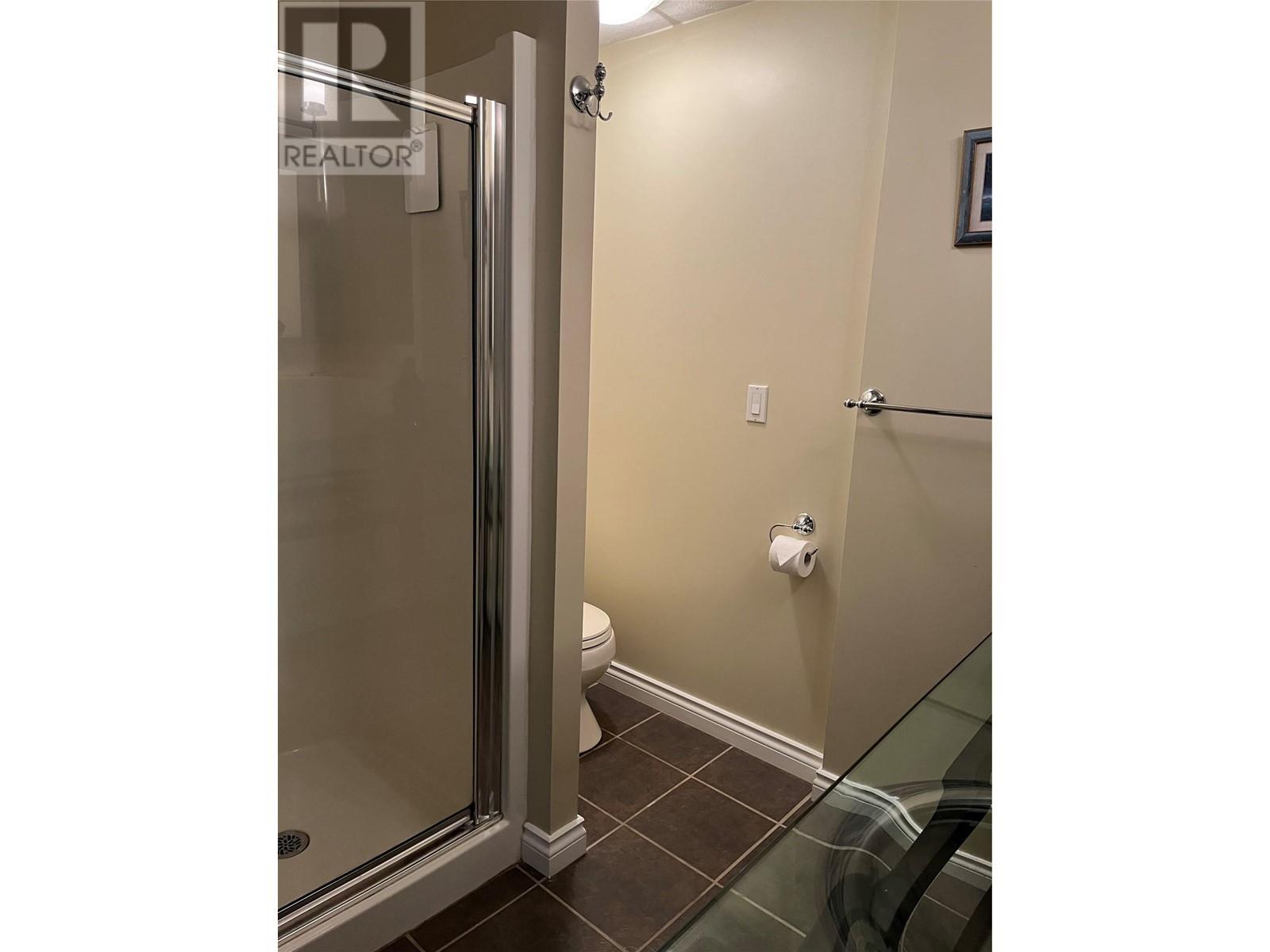 2601 9th Avenue, Castlegar, British Columbia  V1N 2Y7 - Photo 41 - 10351337