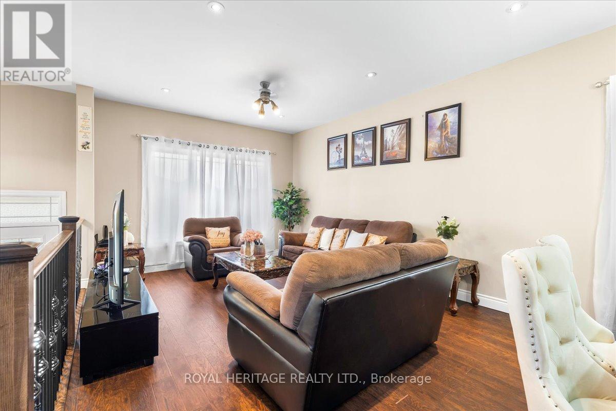 16 Cypress Drive, Belleville (Thurlow Ward), Ontario  K8N 0J6 - Photo 8 - X12209247