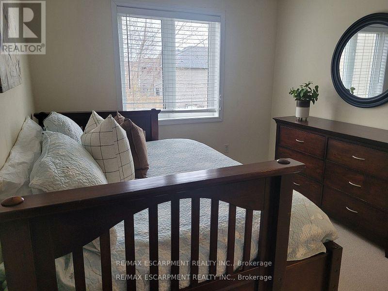 12 Lynch Crescent, Hamilton (Binbrook), Ontario  L3W 1G8 - Photo 25 - X12209313