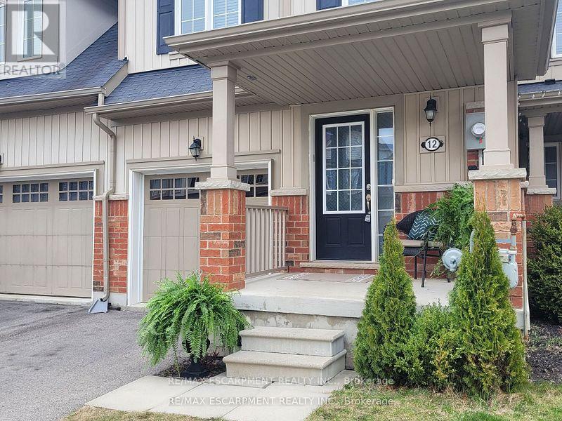 12 Lynch Crescent, Hamilton (Binbrook), Ontario  L3W 1G8 - Photo 3 - X12209313