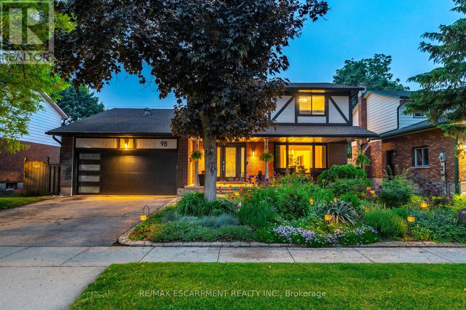 98 ESTHER AVENUE, Cambridge, Ontario
