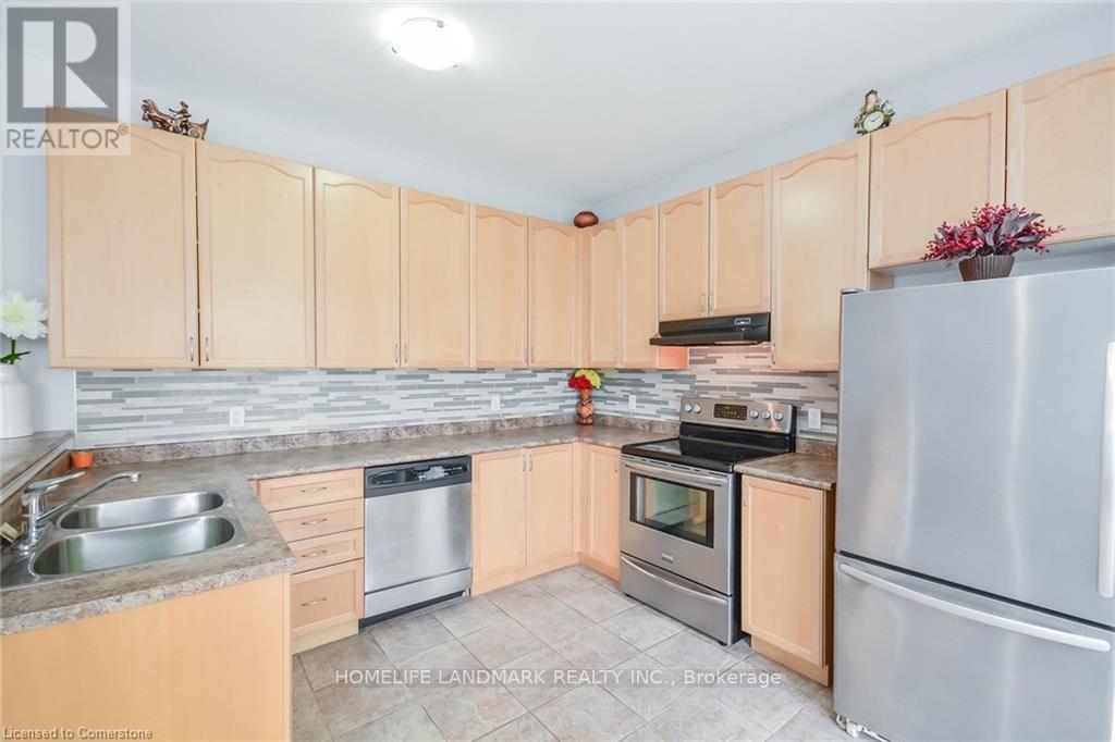 461 Garth Massey Drive, Cambridge, Ontario  N1T 2G5 - Photo 19 - X12209360