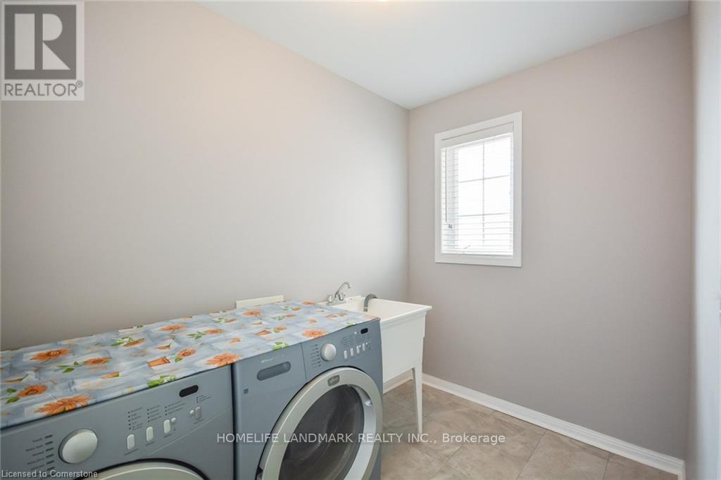 461 Garth Massey Drive, Cambridge, Ontario  N1T 2G5 - Photo 30 - X12209360