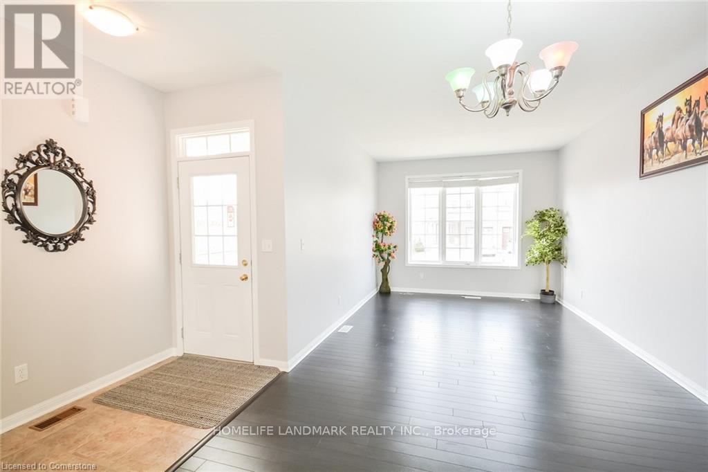 461 Garth Massey Drive, Cambridge, Ontario  N1T 2G5 - Photo 9 - X12209360