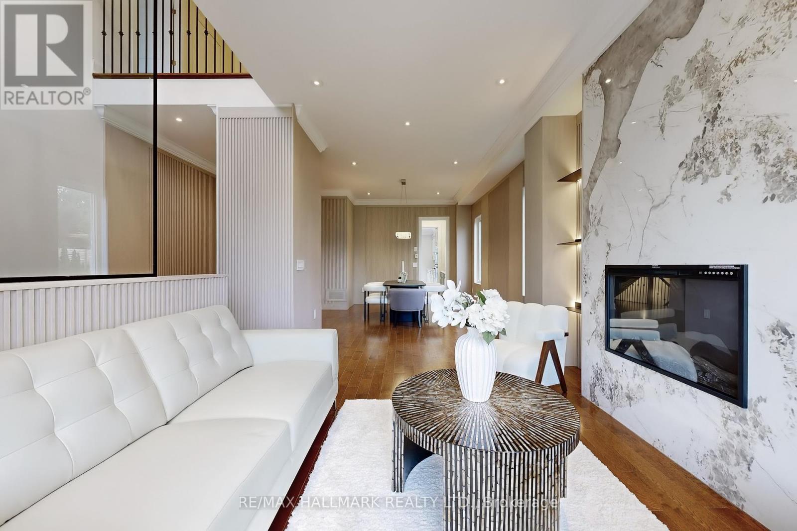 51a Puccini Drive, Richmond Hill, Ontario  L4E 2Y6 - Photo 7 - N12150100