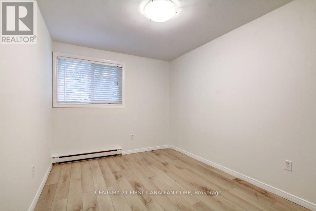 15 - 166 Southdale Road W, London South, Ontario  N6J 2J1 - Photo 20 - X12206581