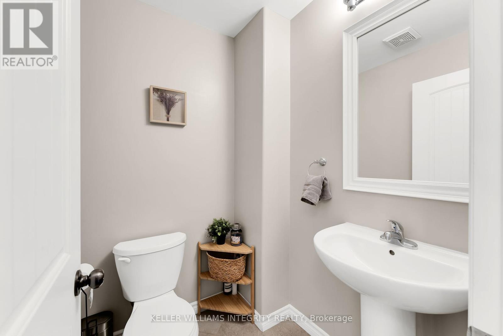 92 Schooner Drive, Kingston, Ontario  K7K 0E8 - Photo 10 - X12200974