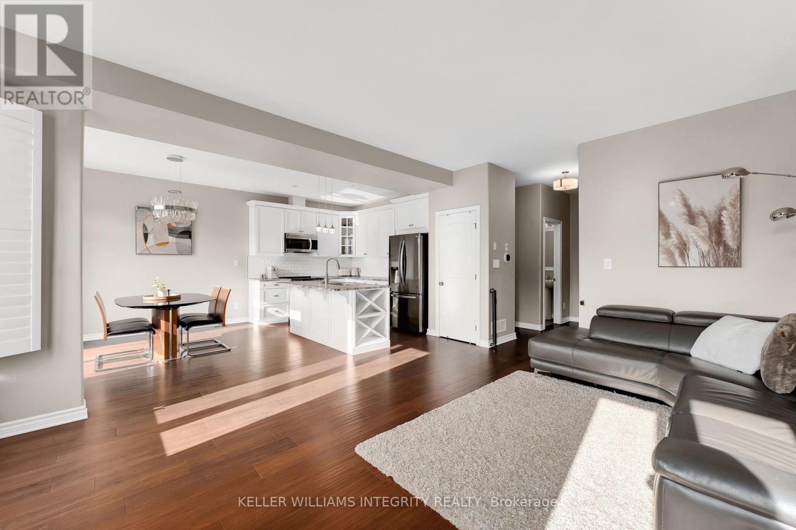 92 Schooner Drive, Kingston, Ontario  K7K 0E8 - Photo 3 - X12200974
