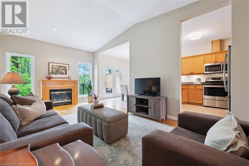 900 Doon Village Road Unit# 10, Kitchener, Ontario  N2P 1A4 - Photo 5 - 40739408