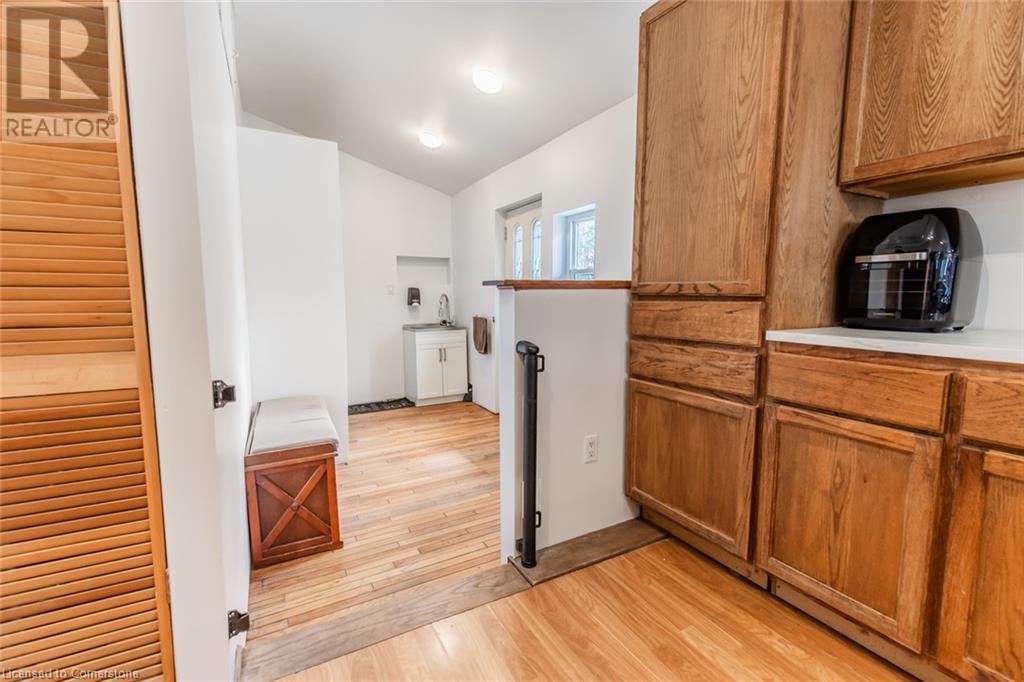 1566 Caistorville Road, Caistor Centre, Ontario  L0R 1E0 - Photo 5 - 40716317
