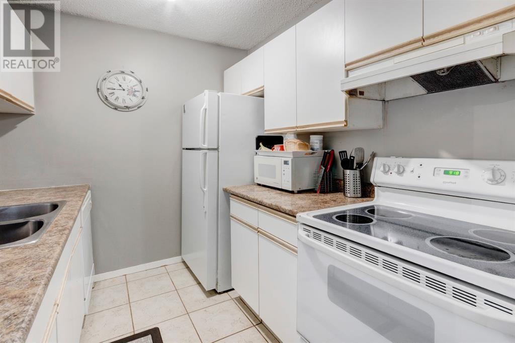 402, 21 Dover Point Se, Calgary, Alberta  T2B 3K4 - Photo 13 - A2203823