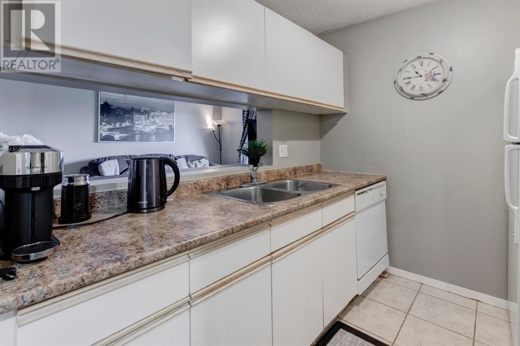 402, 21 Dover Point Se, Calgary, Alberta  T2B 3K4 - Photo 14 - A2203823