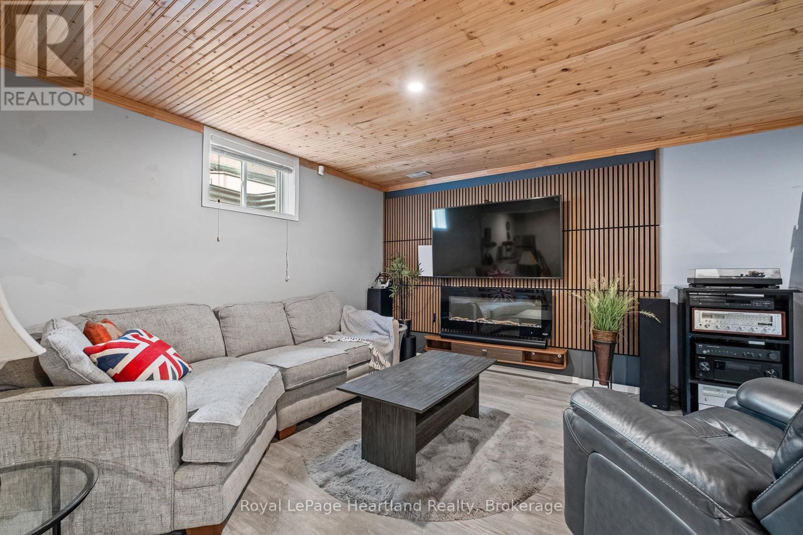 9 Parkhaven Crescent, St. Marys, Ontario  N4X 1E7 - Photo 25 - X12209593