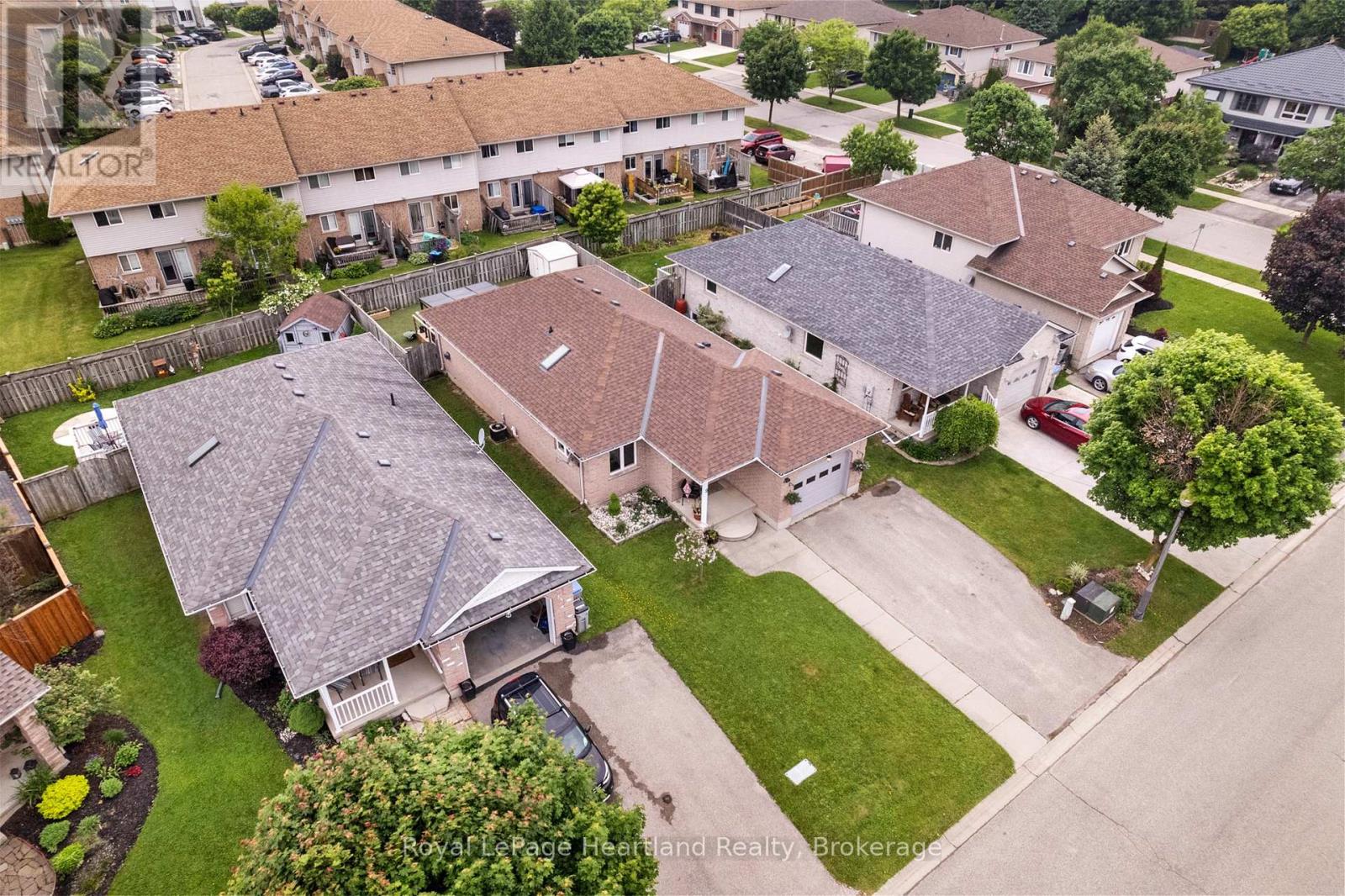 9 Parkhaven Crescent, St. Marys, Ontario  N4X 1E7 - Photo 41 - X12209593