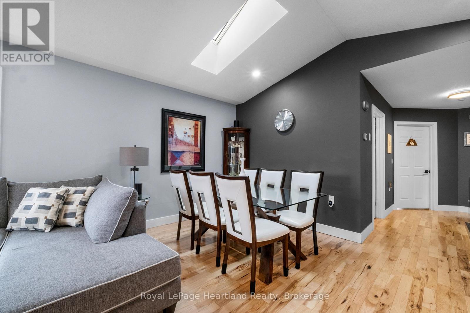 9 Parkhaven Crescent, St. Marys, Ontario  N4X 1E7 - Photo 7 - X12209593