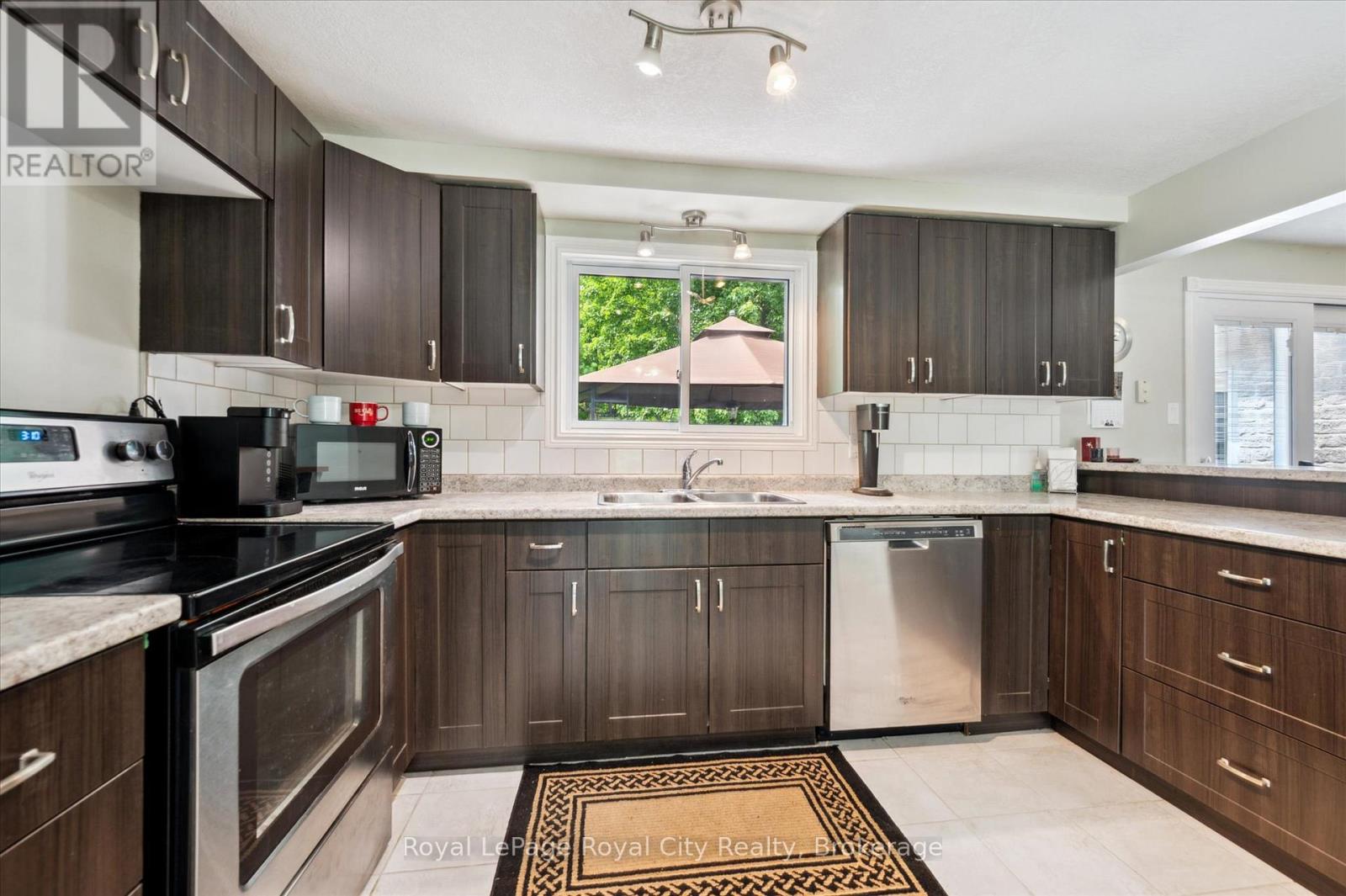 455 Belsyde Avenue E, Centre Wellington, Ontario  N1M 3J7 - Photo 11 - X12209596