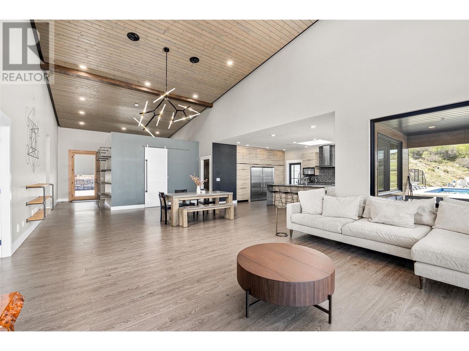 6101 Lakeshore Road, Kelowna, British Columbia  V1W 4J5 - Photo 10 - 10351461