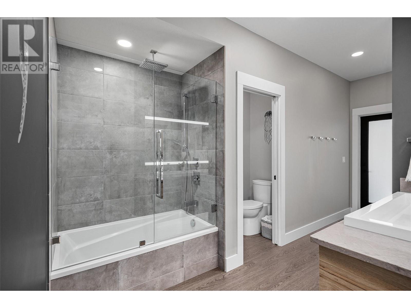 6101 Lakeshore Road, Kelowna, British Columbia  V1W 4J5 - Photo 33 - 10351461